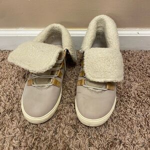 Timberland Women’s fur fold top booties, Light Taupe Nubuck 6